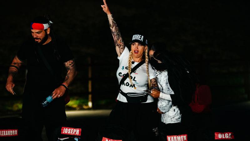 Asia Express sezonul 8, 5 noiembrie 2025. Ce echipă a fost eliminată de pe Drumul Eroilor înainte de etapa finală: „Ne pare rău!”