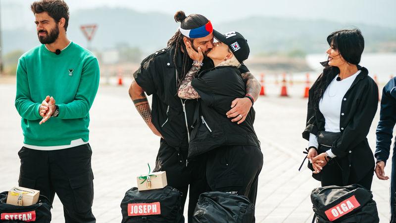 Asia Express sezonul 8, 5 noiembrie 2025. Cine a câștigat biletul de aur de pe Drumul Eroilor. Moment emoționant pentru echipe