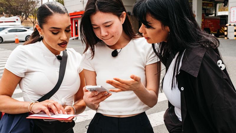 Asia Express sezonul 8, 5 noiembrie 2025. Cine a câștigat biletul de aur de pe Drumul Eroilor. Moment emoționant pentru echipe