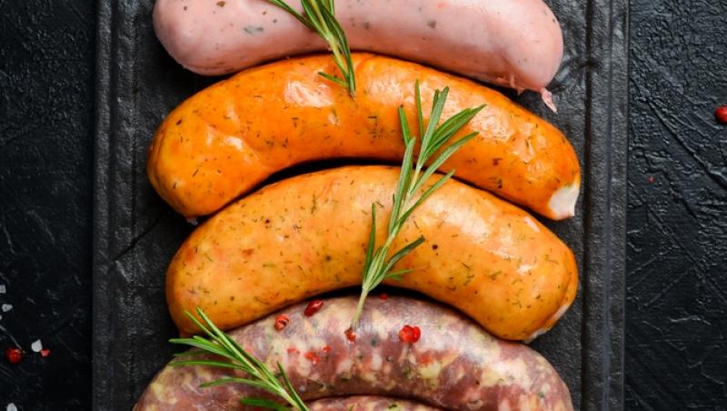 Parizerul și alte mezeluri preferate de români, la analize. Ce rezultate alarmante au ieșit