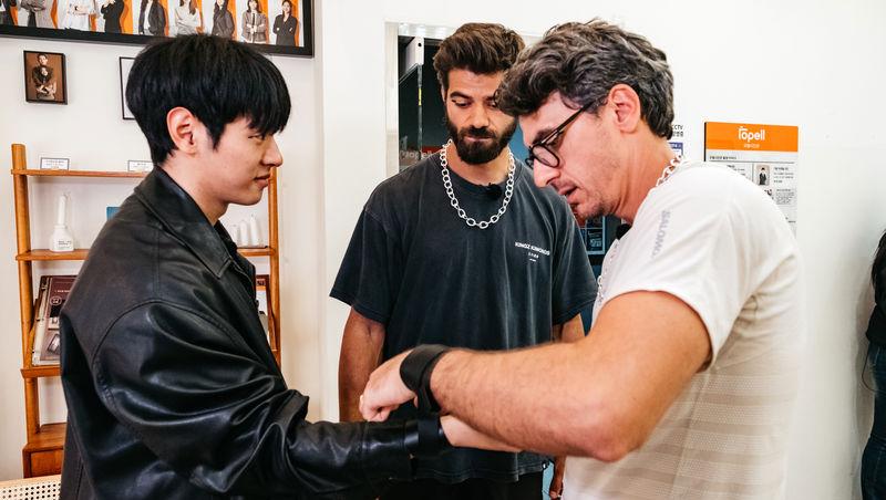 Asia Express sezonul 8, 5 noiembrie 2025. Concurenții au dansat pe străzile din Coreea de Sud. Cine a făcut un show de zile mari