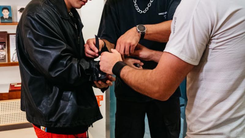 Asia Express sezonul 8, 5 noiembrie 2025. Concurenții au dansat pe străzile din Coreea de Sud. Cine a făcut un show de zile mari