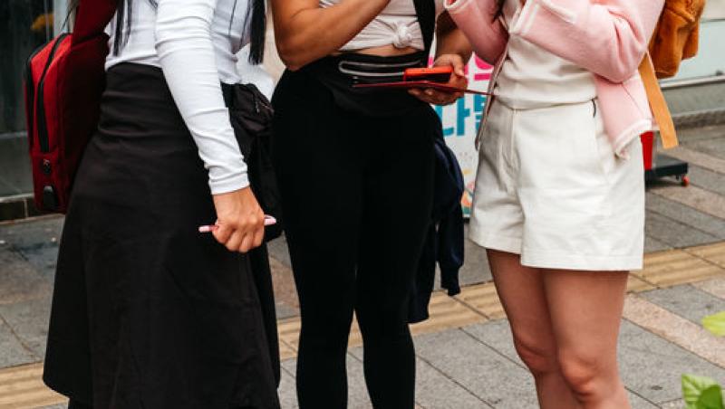 Asia Express sezonul 8, 5 noiembrie 2025. Concurenții au dansat pe străzile din Coreea de Sud. Cine a făcut un show de zile mari