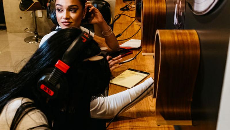 Asia Express sezonul 8, 5 noiembrie 2025. Concurenții au dansat pe străzile din Coreea de Sud. Cine a făcut un show de zile mari