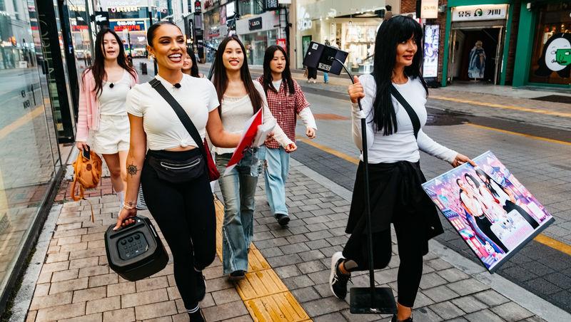 Asia Express sezonul 8, 5 noiembrie 2025. Concurenții au dansat pe străzile din Coreea de Sud. Cine a făcut un show de zile mari