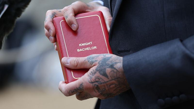 David Beckham a fost făcut cavaler de Regele Charles al III-lea. Cum dorește să-i spună acum copiii