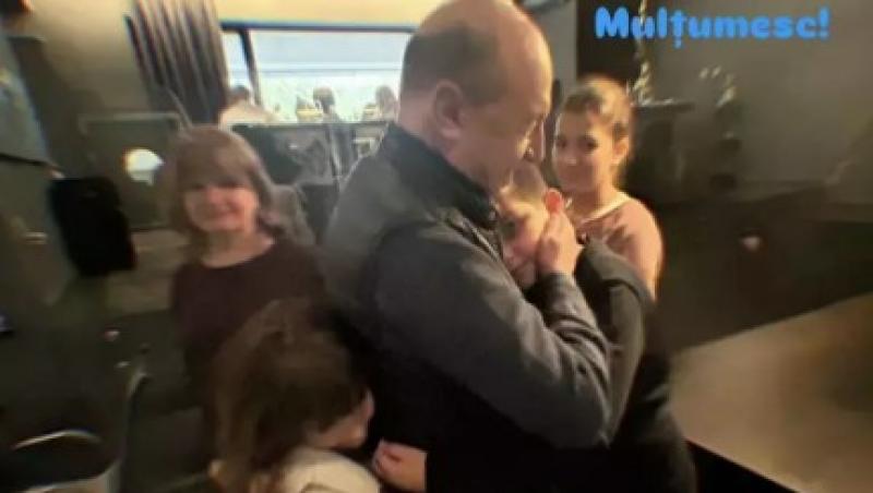 Imaginea înduioșătoare cu Traian Băsescu înconjurat de nepoți, de ziua lui de naștere. Cum a fost sărbătorit președintele