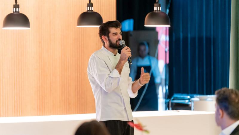 Chef Richard Abou Zaki a deschis pop-up-ul Retroscena cu o seară memorabilă. Ce surpriză a pregătit. Imagini spectaculoase