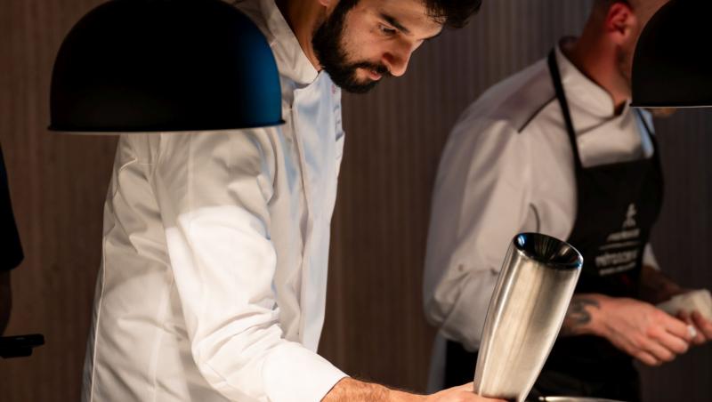 Chef Richard Abou Zaki a deschis pop-up-ul Retroscena cu o seară memorabilă. Ce surpriză a pregătit. Imagini spectaculoase