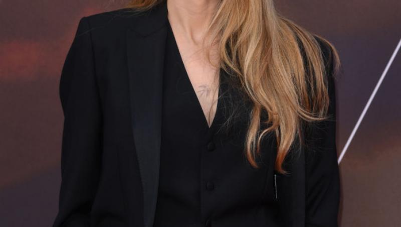 Angelina Jolie a rămas fără șofer în timpul unei vizite la un spital de copii din Sudul Ucrainei. De ce a fost luat de armată