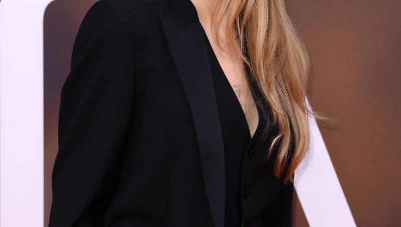 Angelina Jolie a rămas fără șofer în timpul unei vizite la un spital de copii din Sudul Ucrainei. De ce a fost luat de armată