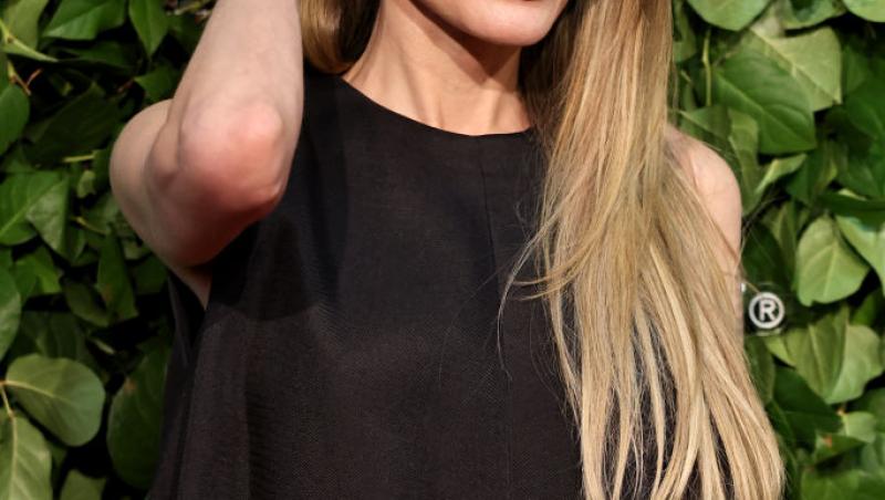 Angelina Jolie a rămas fără șofer în timpul unei vizite la un spital de copii din Sudul Ucrainei. De ce a fost luat de armată