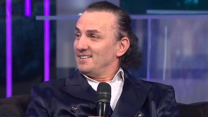 La ce preț se vinde un tablou pictat de Mihai Trăistariu. Artistul s-a gândit să își deschidă o nouă afacere