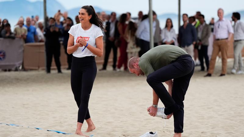 Prințul William, 2025, Brazilia, care se descalță