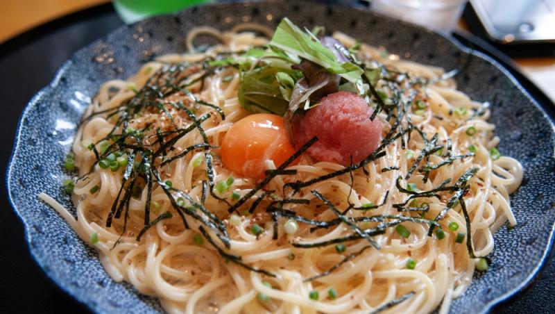 O practică riscantă a luat amploare pe platformele de socializare. Cât de periculoasă este ”dieta” pentru sănătate | VIDEO