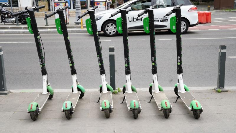 Cum a fost surprins un bărbat pe autostrada Transilvania. Internauții au reacționat imediat: „Mare curaj”