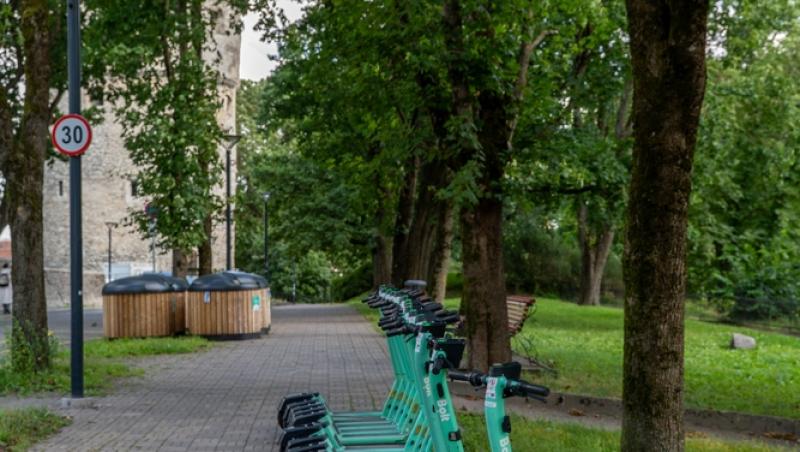 Cum a fost surprins un bărbat pe autostrada Transilvania. Internauții au reacționat imediat: „Mare curaj”