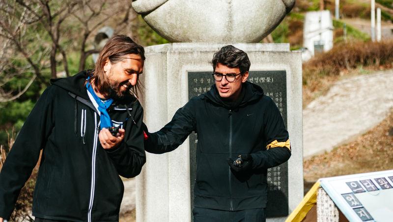 Semifinala Asia Express, 9 noiembrie 2025. Cine a câștigat ultima amuletă de pe Drumul Eroilor. Prin ce probă au trecut echipele