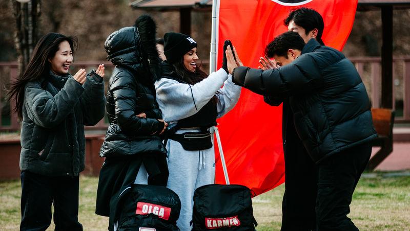 Semifinala Asia Express, 9 noiembrie 2025. Cine a câștigat ultima amuletă de pe Drumul Eroilor. Prin ce probă au trecut echipele