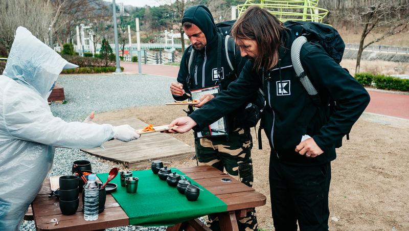 Semifinala Asia Express, 9 noiembrie 2025. Reacția lui Dan Alexa după ce a mâncat kimchi. Prin ce probă dificilă a trecut