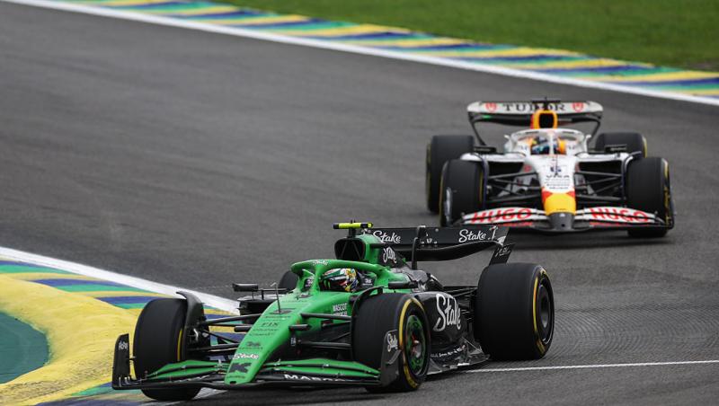 Vezi acum cursa din Formula 1™ pentru Marele Premiu al Braziliei. Spectacolul de pe Interlagos e LIVE pe Antena3CNN și AntenaPLAY