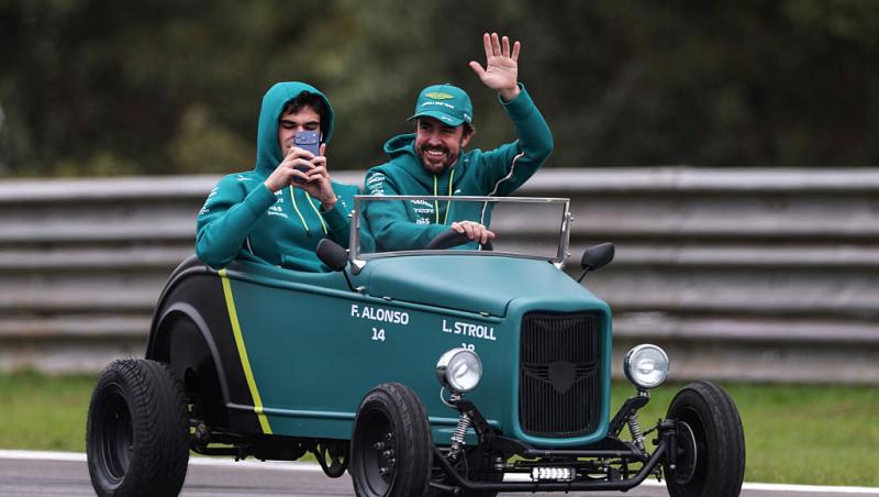 Vezi acum cursa din Formula 1™ pentru Marele Premiu al Braziliei. Spectacolul de pe Interlagos e LIVE pe Antena3CNN și AntenaPLAY