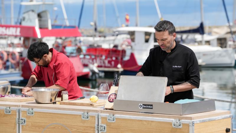 Chefi la cuțite, 1 decembrie 2025. Cine a câștigat bomba cu amulete. Ce verdict a dat Vlad Pădurescu: „M-am detașat!”