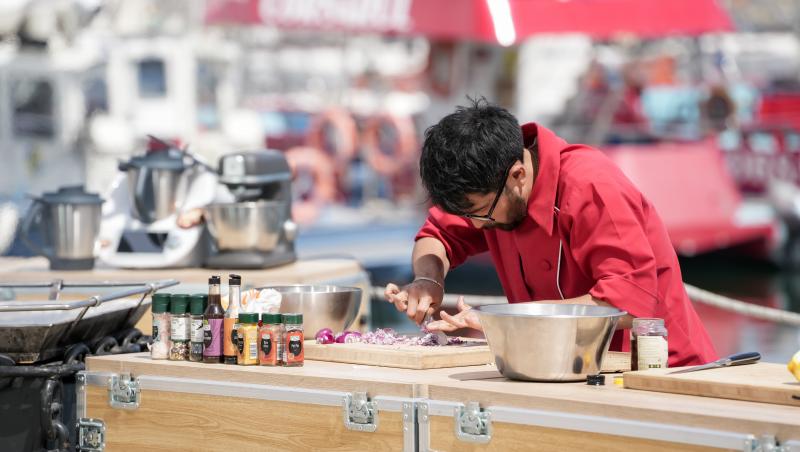 Chefi la cuțite, 1 decembrie 2025. Cine a câștigat bomba cu amulete. Ce verdict a dat Vlad Pădurescu: „M-am detașat!”