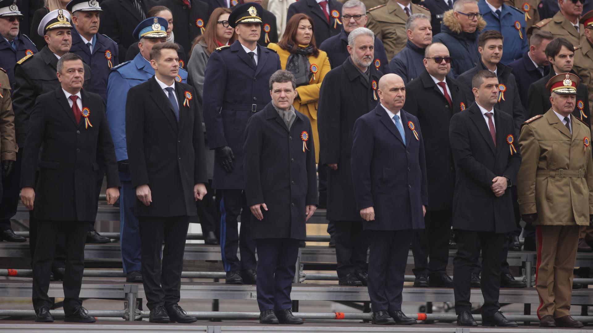 Ionuț, ofițerul SPP al lui Nicușor Dan, o nouă apariție alături de președintele României. Cum s-a prezentat la parada militară