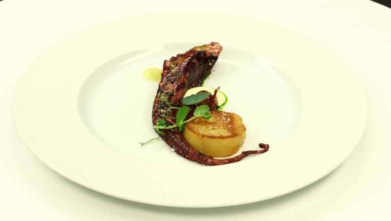 Chefi la cuțite, 1 decembrie 2025. Chef Alexandru Sautner a dat cuțitul de aur. Cine l-a primit și ce concurenți au atras atenția