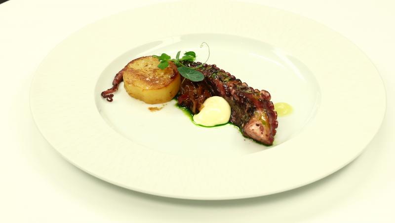 Chefi la cuțite, 1 decembrie 2025. Chef Alexandru Sautner a dat cuțitul de aur. Cine l-a primit și ce concurenți au atras atenția