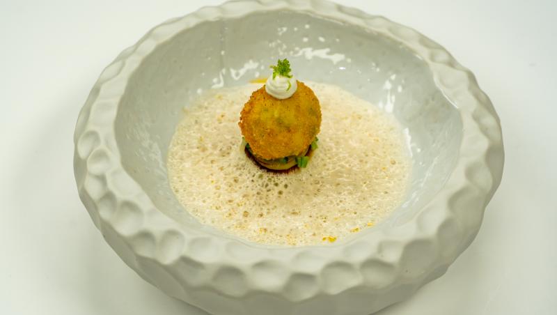 Chefi la cuțite, 1 decembrie 2025. Chef Alexandru Sautner a dat cuțitul de aur. Cine l-a primit și ce concurenți au atras atenția