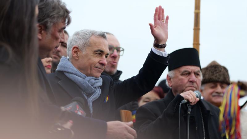 calin georgescu saluta multimea la alba iulia