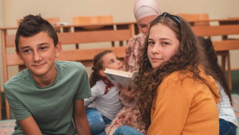 Topul cărților pentru copii pe care să le pună Moș Nicolae în ghetuțe sau Moș Crăciun sub brad