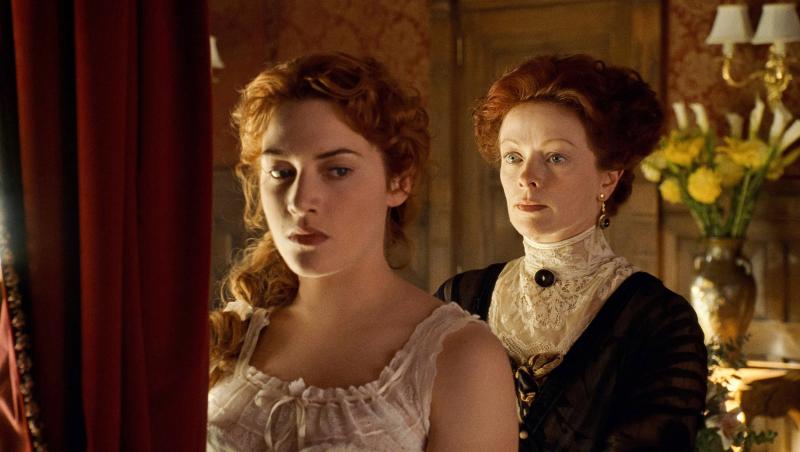 Frances Fisher a intrepretat-o pe Ruth DeWitt Bukater, mama lui Rose (interpretată de Kate Winslet)