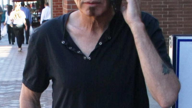 S-a aflat adevărul despre colierele cu sânge purtate de Angelina Jolie și Billy Bob Thornton. Fanii i-au acuzat că sunt vampiri