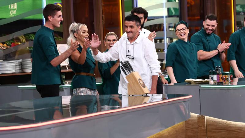 Chefi la cuțite, lider de audiență. Schimbări în trei echipe, ieri, după duelul amuletelor dintre Chef Richard și Chef Orlando
