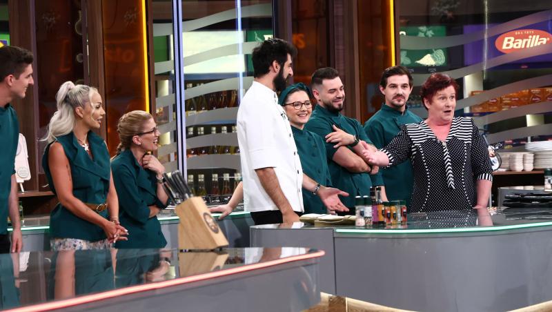Chefi la cuțite, lider de audiență. Schimbări în trei echipe, ieri, după duelul amuletelor dintre Chef Richard și Chef Orlando