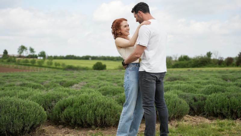 Iubire cu parfum de lavandă, rezumat episoade 40, 41, 42 din 12decembrie2025.Albert află de sarcina Andei. Teo, decizie importantă