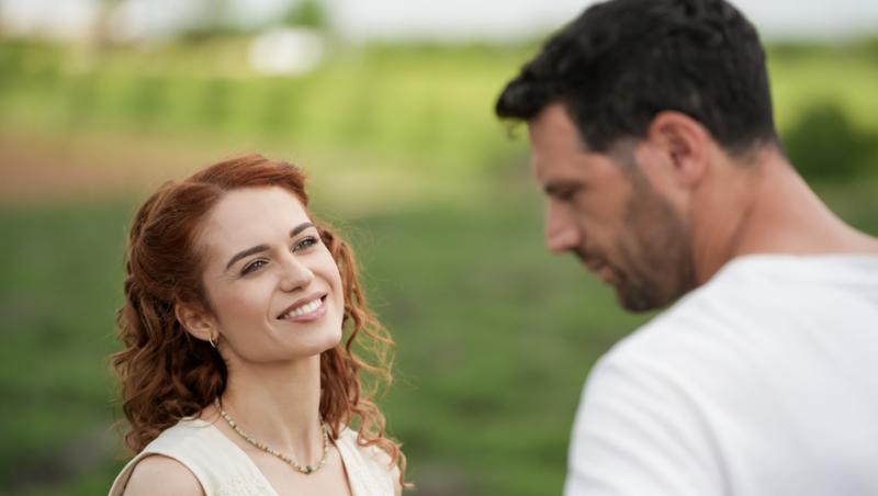 Iubire cu parfum de lavandă, rezumat episoade 40, 41, 42 din 12decembrie2025.Albert află de sarcina Andei. Teo, decizie importantă