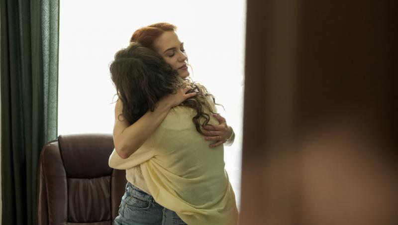 Iubire cu parfum de lavandă, rezumat episoade 40, 41, 42 din 12decembrie2025.Albert află de sarcina Andei. Teo, decizie importantă