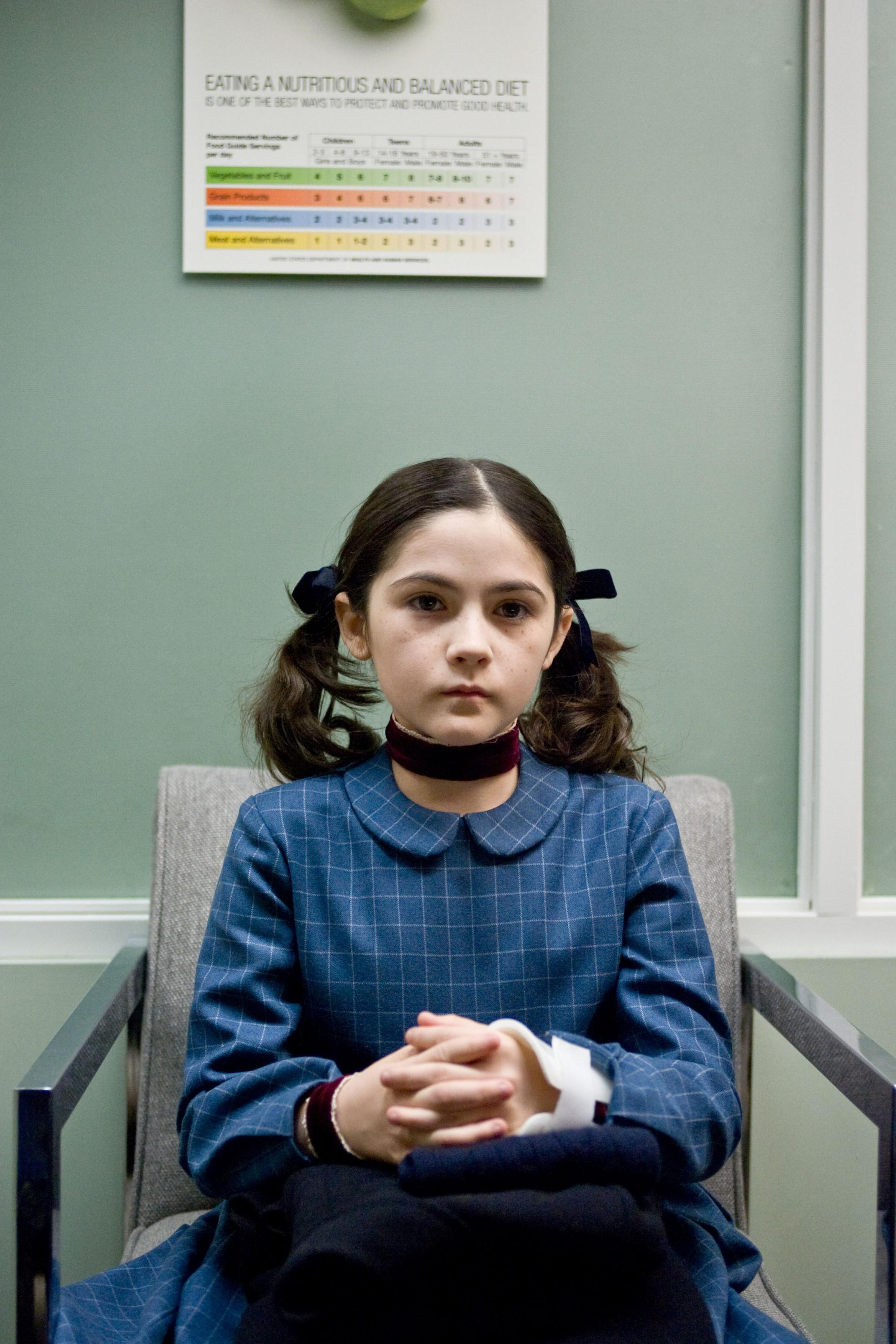 Isabelle Furhman, în rolul lui Esther din Orphan