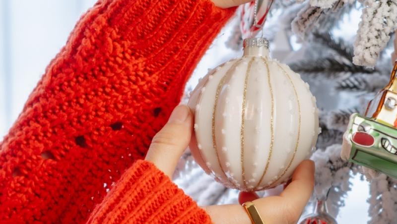 Maeștrii Feng Shui, despre influența culorilor în energia casei. În ce nuanțe să împodobești bradul în 2025 pentru prosperitate