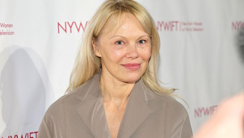 Pamela Anderson dorește să-și schimbe numele celebru. Motivul sentimental din spatele deciziei