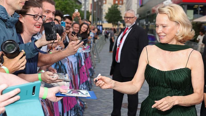 Pamela Anderson dorește să-și schimbe numele celebru. Motivul sentimental din spatele deciziei