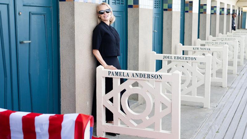Pamela Anderson dorește să-și schimbe numele celebru. Motivul sentimental din spatele deciziei
