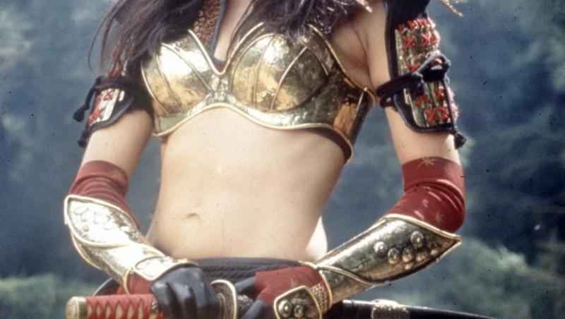 Lucy Lawless, revenire neașteptată într-un rol spectaculos! Cum arată acum protagonista din „Xena, Prințesa Războinică”