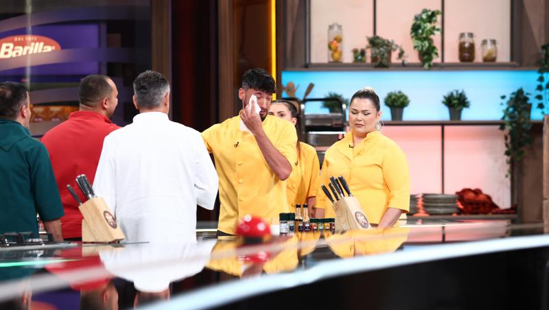 Chefi la cuțite, 14 decembrie 2025. Ce probă au avut concurenții în această ediție și cine a câștigat. Ce amulete s-au folosit