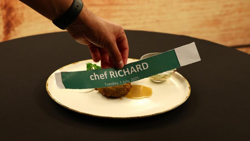 Chefi la cuțite, 14 decembrie 2025. Ce probă au avut concurenții în această ediție și cine a câștigat. Ce amulete s-au folosit