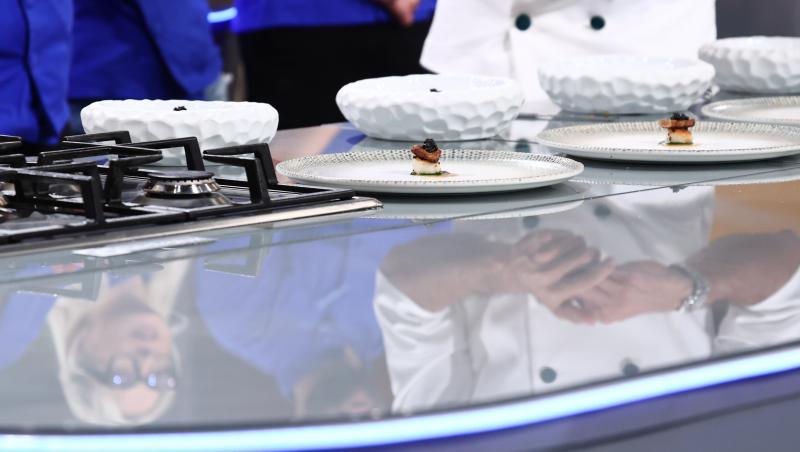 Chefi la cuțite, 14 decembrie 2025. Ce probă au avut concurenții în această ediție și cine a câștigat. Ce amulete s-au folosit